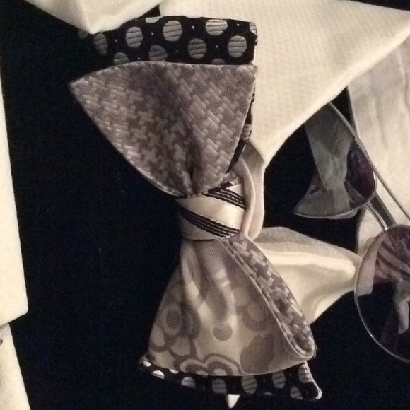 Custom made: bow ties and cufflinks - Picture 4 of 7